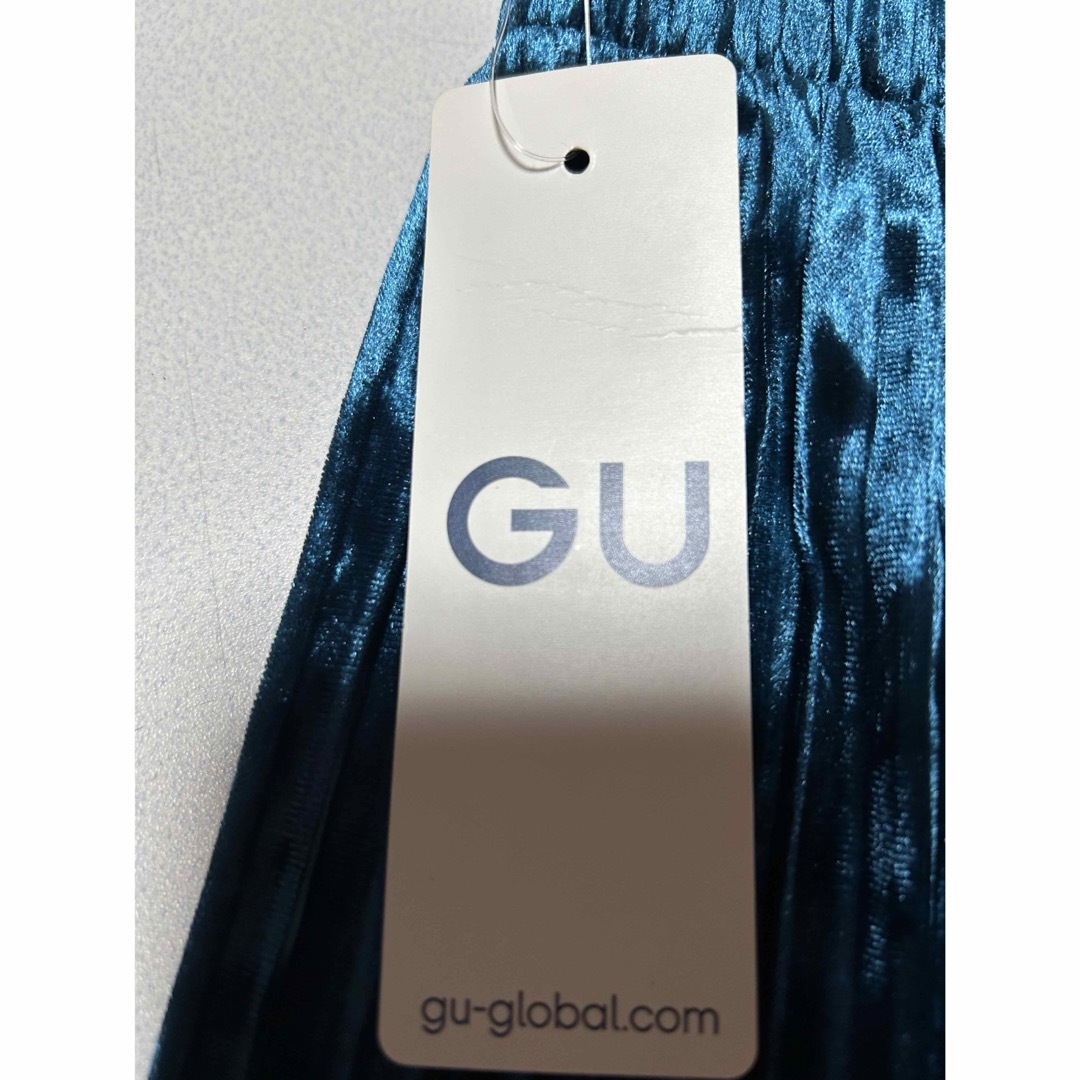 GU(ジーユー)のGU クラッシュベロア　プリーツスカート レディースのスカート(ロングスカート)の商品写真