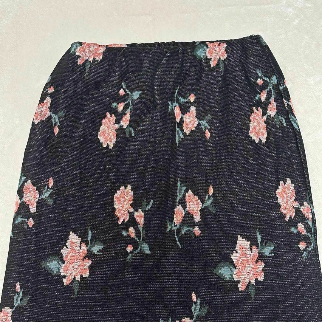 COCO DEAL(ココディール)のCOCO DEAL ニットタイトスカート　花柄　ミディ丈　ひざ丈　ブラック　2 レディースのスカート(ひざ丈スカート)の商品写真