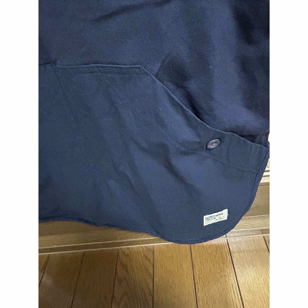 NORTHERN TRUCK(ノーザントラック)のノーザントラック　前ポケット付きTシャツ　ネイビー レディースのトップス(Tシャツ(半袖/袖なし))の商品写真