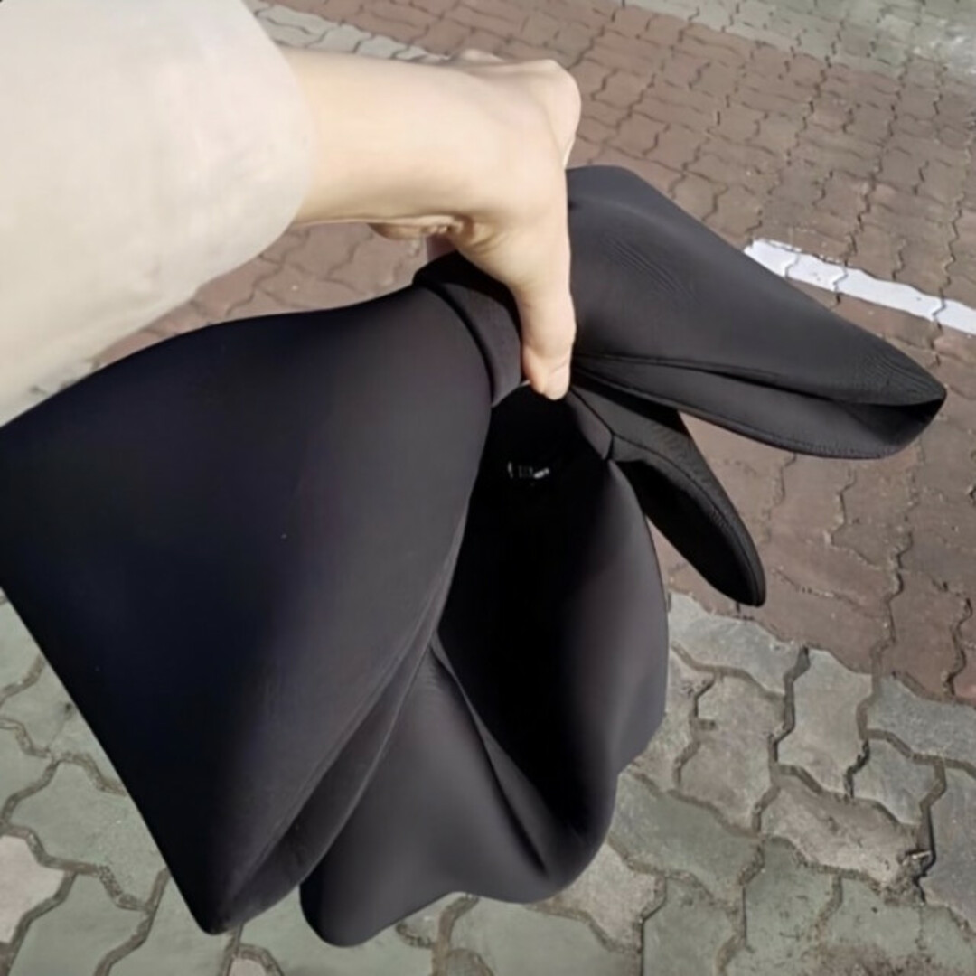 ビッグリボン ハンドルバッグ ショルダーバッグ ブラック 黒 ハンドバッグ 綺麗 レディースのバッグ(ショルダーバッグ)の商品写真