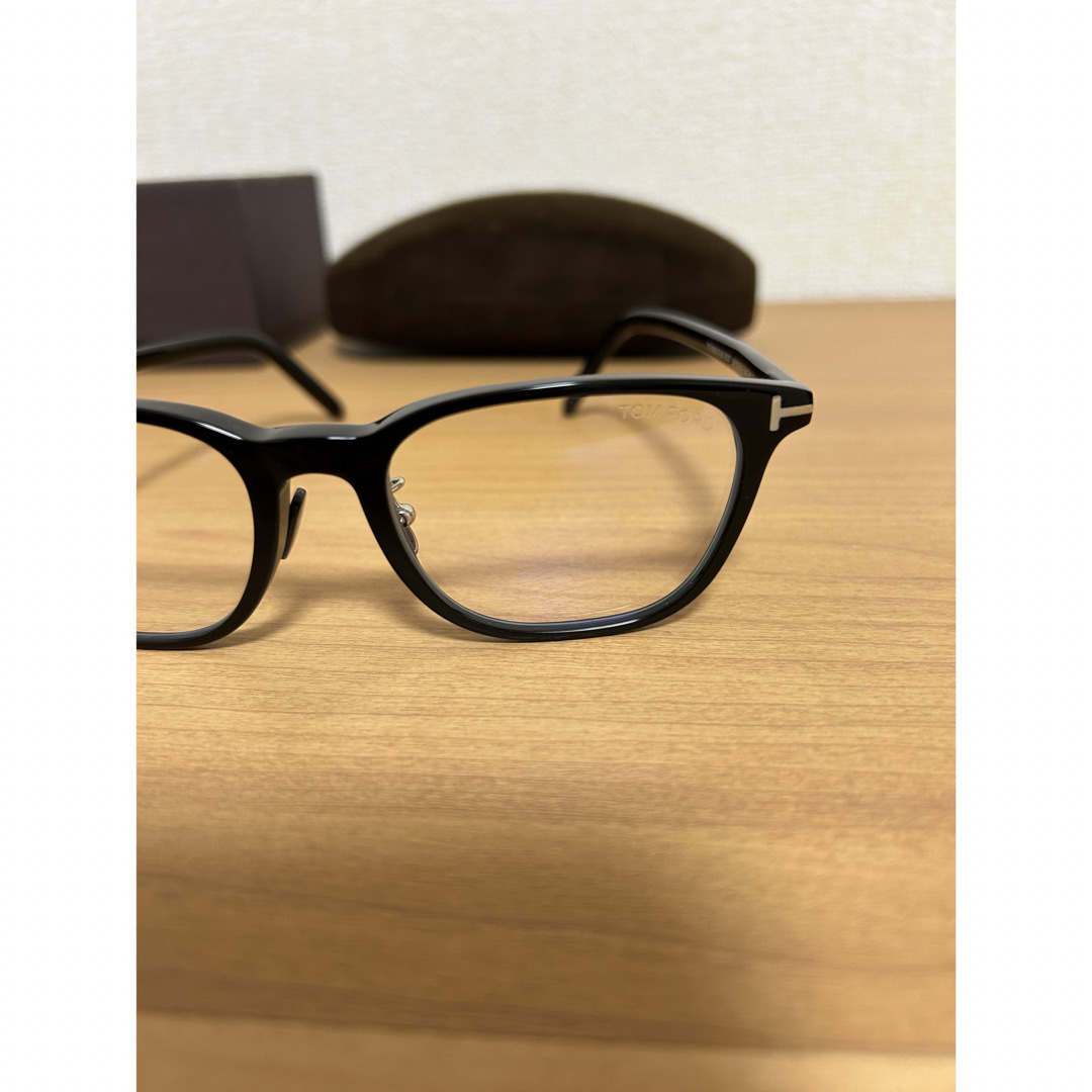 TOM FORD(トムフォード)の新品未使用　TOM FORD メガネ　伊達眼鏡 TF5860-D-B レディースのファッション小物(サングラス/メガネ)の商品写真