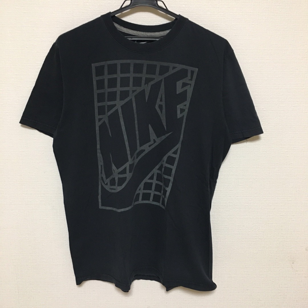 NIKE(ナイキ)のNIKE ナイキ　Tシャツ　ビックロゴ　USA アメリカ輸入　ビンテージ　L 黒 メンズのトップス(Tシャツ/カットソー(半袖/袖なし))の商品写真