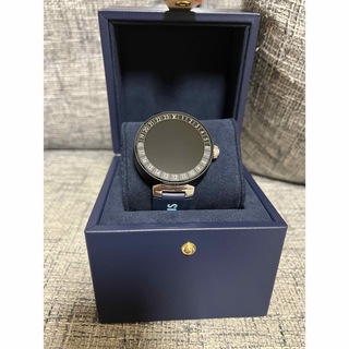 ルイヴィトン(LOUIS VUITTON)の美品　ルイヴィトン　タンブールホライゾンV2 マットブラック(腕時計(デジタル))