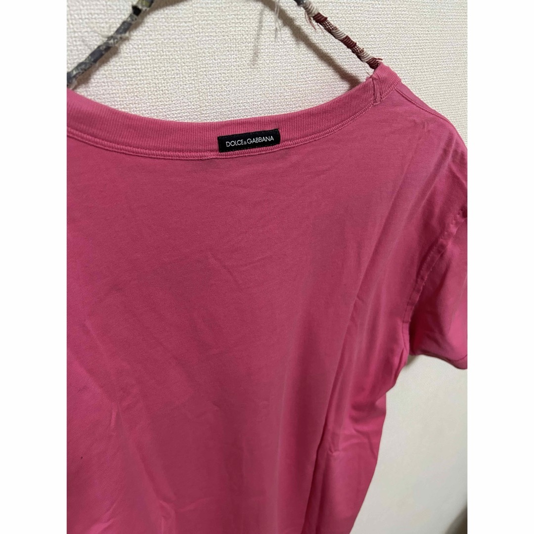 DOLCE&GABBANA(ドルチェアンドガッバーナ)のDOLCE&GABBANA　ピンク半袖Tシャツ　メンズ メンズのトップス(Tシャツ/カットソー(半袖/袖なし))の商品写真