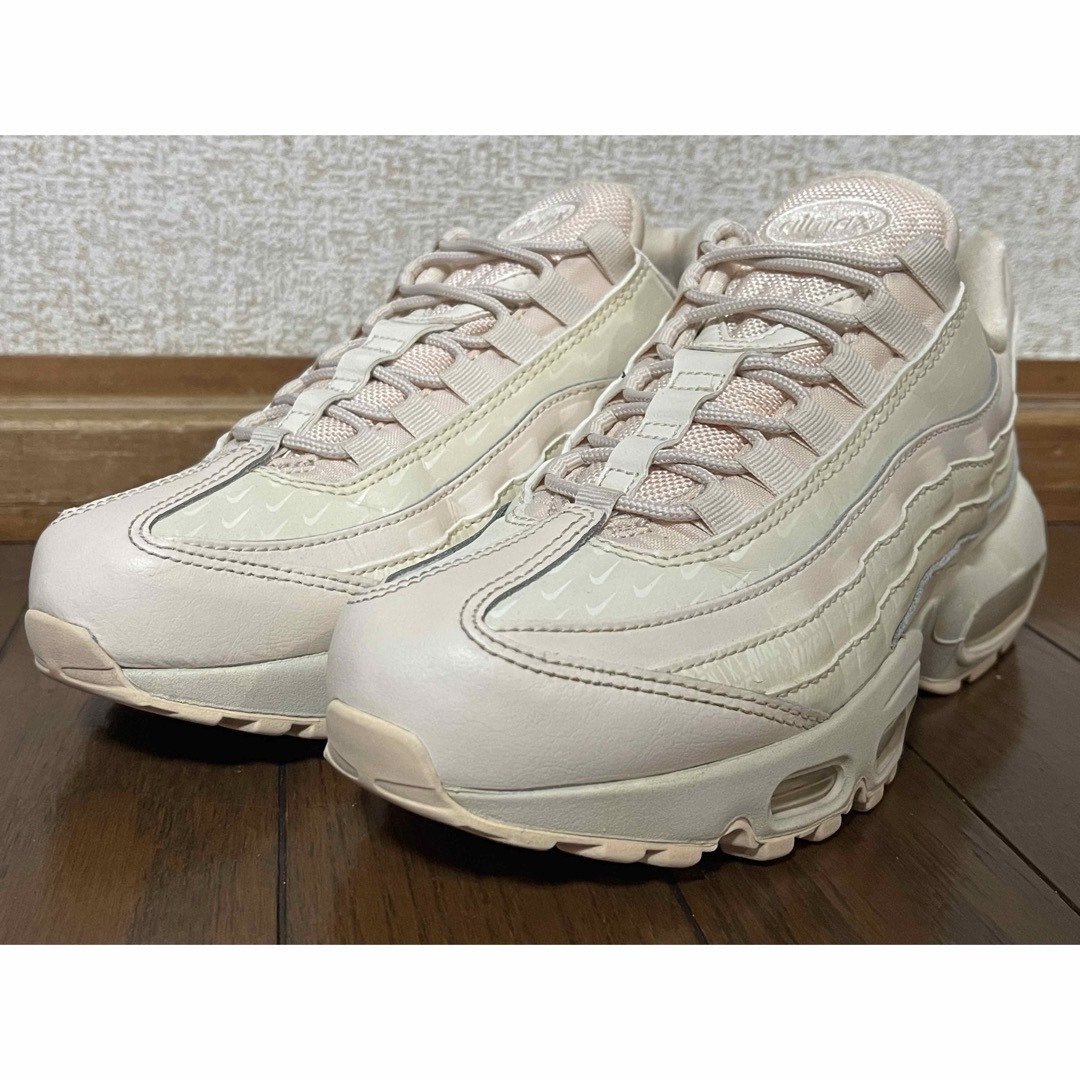 NIKE(ナイキ)のNIKE WMNS AIR MAX 95 "Guava Ice" 24.0cm レディースの靴/シューズ(スニーカー)の商品写真