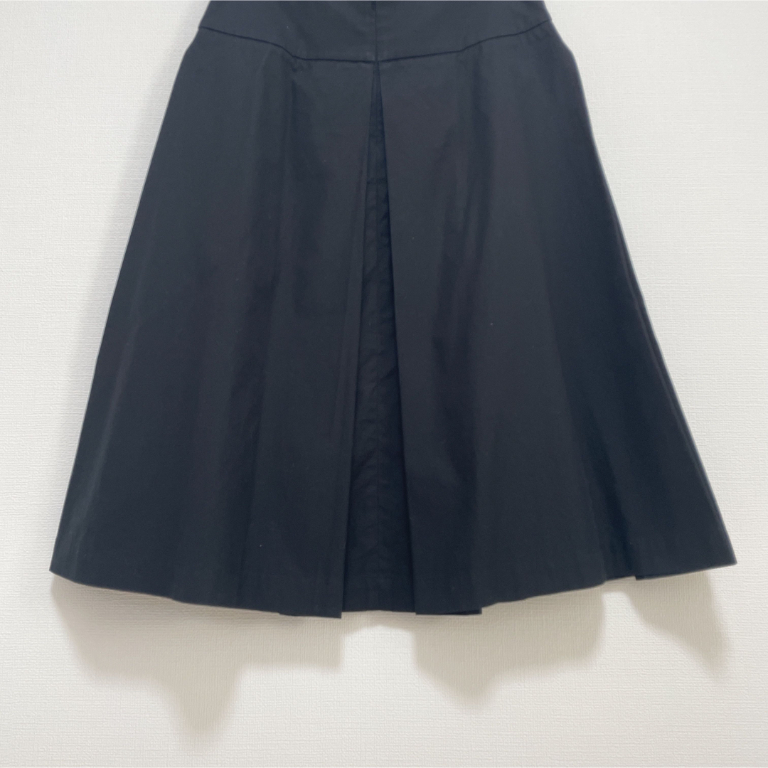 MARGARET HOWELL(マーガレットハウエル)のMARGARET HOWELL ミモレ丈コットンタックスカート 黒 日本製 レディースのスカート(ロングスカート)の商品写真