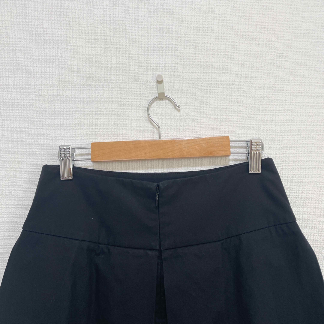 MARGARET HOWELL(マーガレットハウエル)のMARGARET HOWELL ミモレ丈コットンタックスカート 黒 日本製 レディースのスカート(ロングスカート)の商品写真