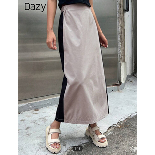 SHEIN - dazy▼ラインスカート