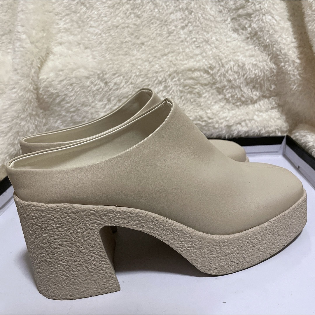 COCO DEAL(ココディール)のココディール  厚底　サンダル　アイボリー レディースの靴/シューズ(サンダル)の商品写真