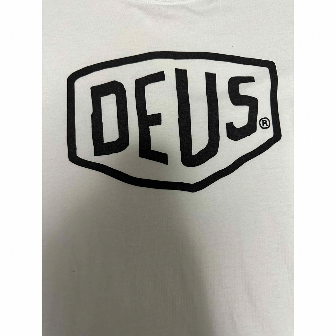 Deus ex Machina(デウスエクスマキナ)の★★ 【人気】DEUS ホワイトロゴTシャツ　  ★★ メンズのトップス(Tシャツ/カットソー(半袖/袖なし))の商品写真