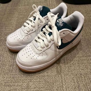 ナイキ(NIKE)の【値下げ受け付けます】NIKE エアフォース　カスタム　レディース(スニーカー)