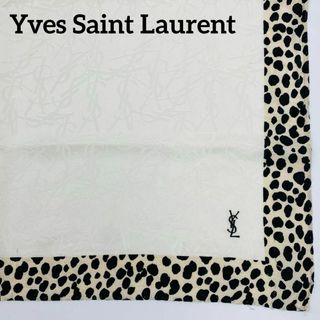 イヴサンローラン(Yves Saint Laurent)の★イヴサンローラン★ ハンカチ 大判 アニマル柄 YSLロゴ ホワイト ブラック(ハンカチ)