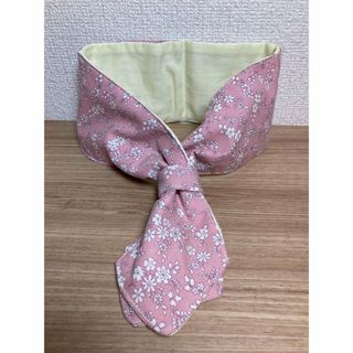 ハンドメイド　かわいいピンクの小花柄のネッククーラー(スカーフ)