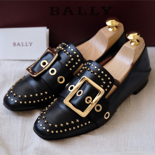 バリー(Bally)の極美品BALLYバリー JANELLE SUZYスタッズバックルローファー36(ローファー/革靴)