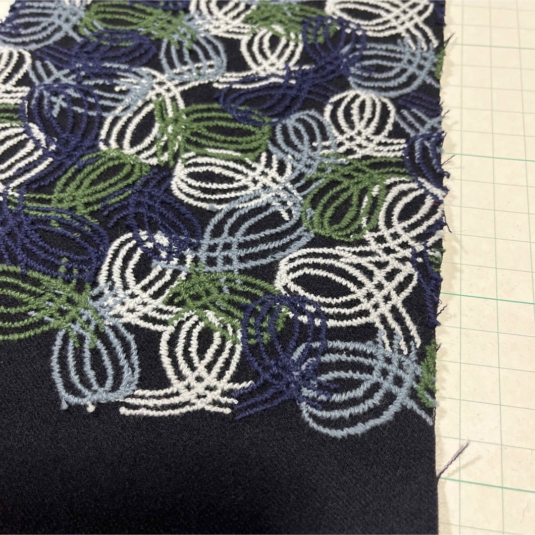 mina perhonen(ミナペルホネン)のミナペルホネン　ribbon breeze ネイビー ハンドメイドの素材/材料(生地/糸)の商品写真