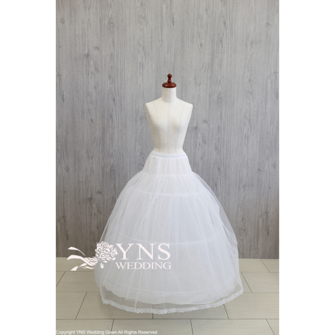 【パニエ・ベール付き】YNSウェディングドレス　プリンセスライン  レディースのフォーマル/ドレス(ウェディングドレス)の商品写真