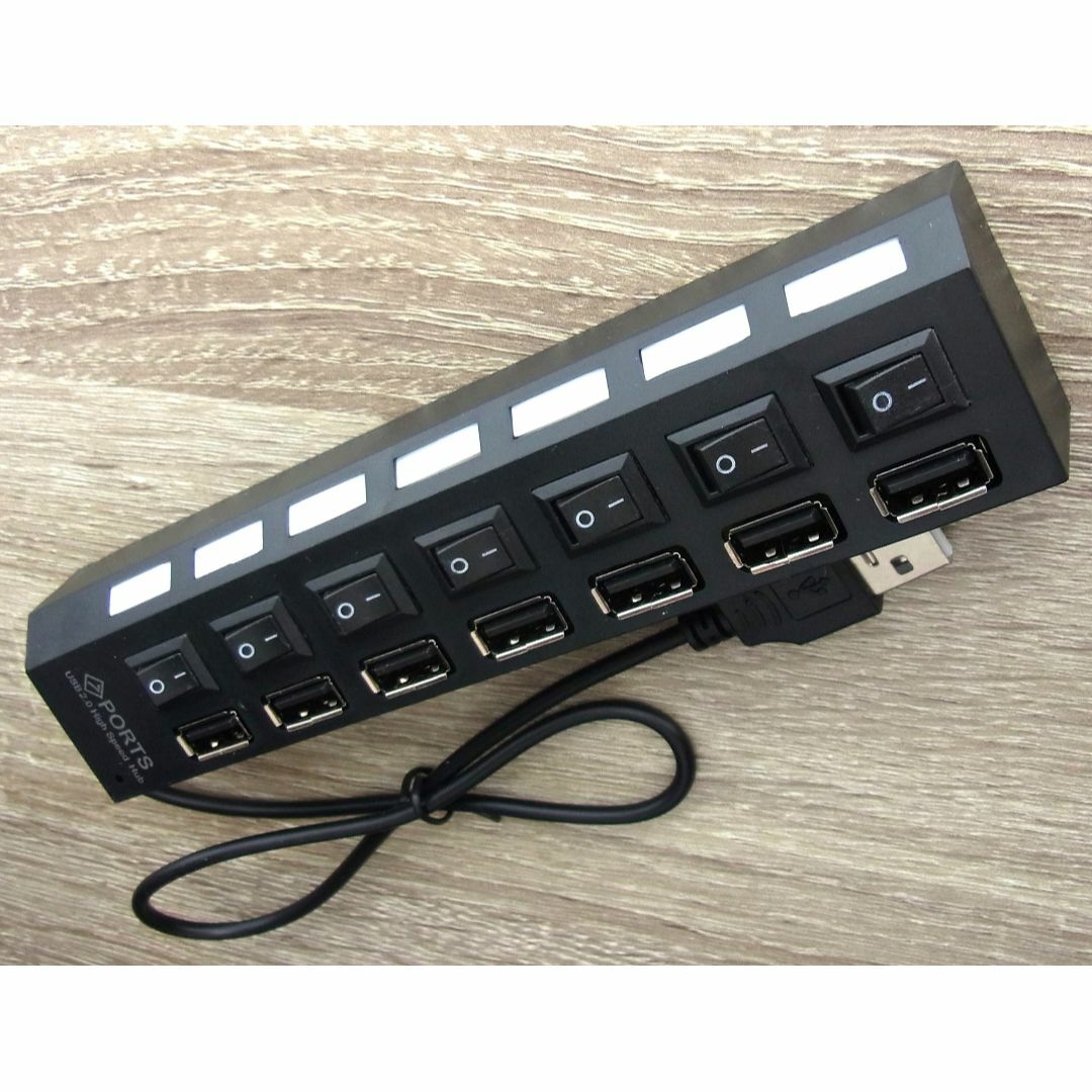 【新品/未使用品】PUJIMAX USB ハブ 7ポート 個別電源スイッチ付 スマホ/家電/カメラのPC/タブレット(PC周辺機器)の商品写真
