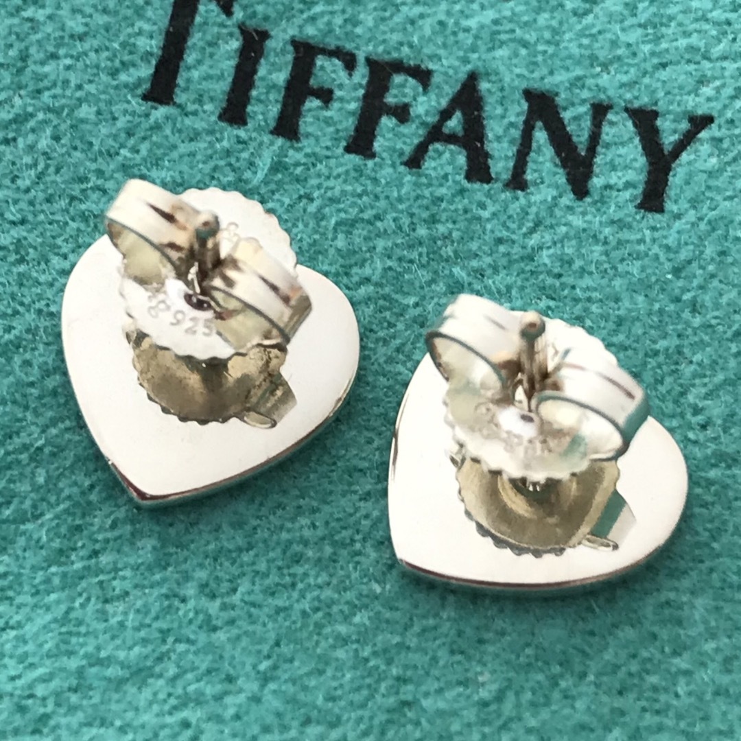Tiffany & Co.(ティファニー)のTiffany リターントゥ 1Pダイヤブルーミニ ダブル ハート タグピアス レディースのアクセサリー(ピアス)の商品写真