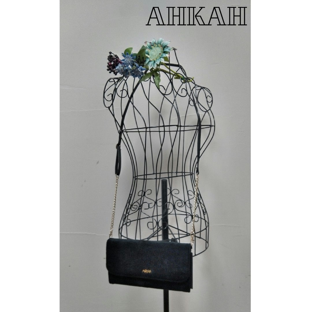 AHKAH(アーカー)の〓AHKAH〓チェーンショルダーバック　未使用　ベロア　3way　フォーマル レディースのバッグ(ショルダーバッグ)の商品写真