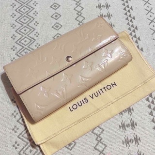 ルイヴィトン(LOUIS VUITTON)のLOUIS VUITTONヴェルニ 確実正規品♡ピンクベージュ 長財布(財布)