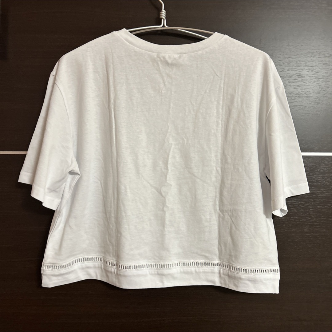 ZARA(ザラ)の再度お値下げ！ZARA 新品タグ付き定価　　Tシャツ　短め レディースのトップス(Tシャツ(半袖/袖なし))の商品写真