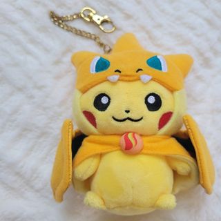 ポケモン - ポケモン　ピカチュウ　着ぐるみ　リザードンキーホルダー