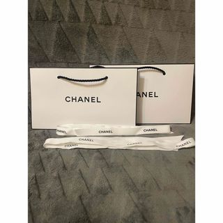 シャネル(CHANEL)の✳︎CHANEL✳︎ショッパー2枚✳︎リボン2本セット✳︎(ショップ袋)