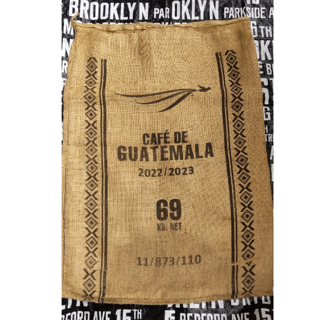 グアテマラ　麻袋　コーヒー ハンドメイドの素材/材料(その他)の商品写真