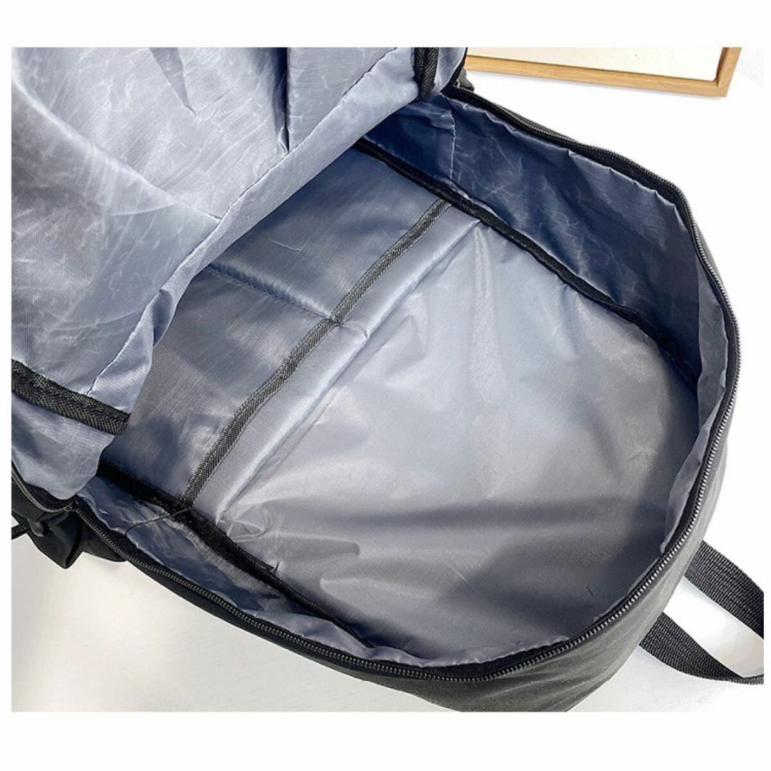 リュック　カジュアル ブラック 黒 メンズ　レディース　通学　シンプル　大容量 レディースのバッグ(リュック/バックパック)の商品写真
