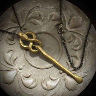 ガンダ(gunda )のgunda ステルスネックレス　ゴールド　真鍮　925  hyde スネーク　蛇(ネックレス)