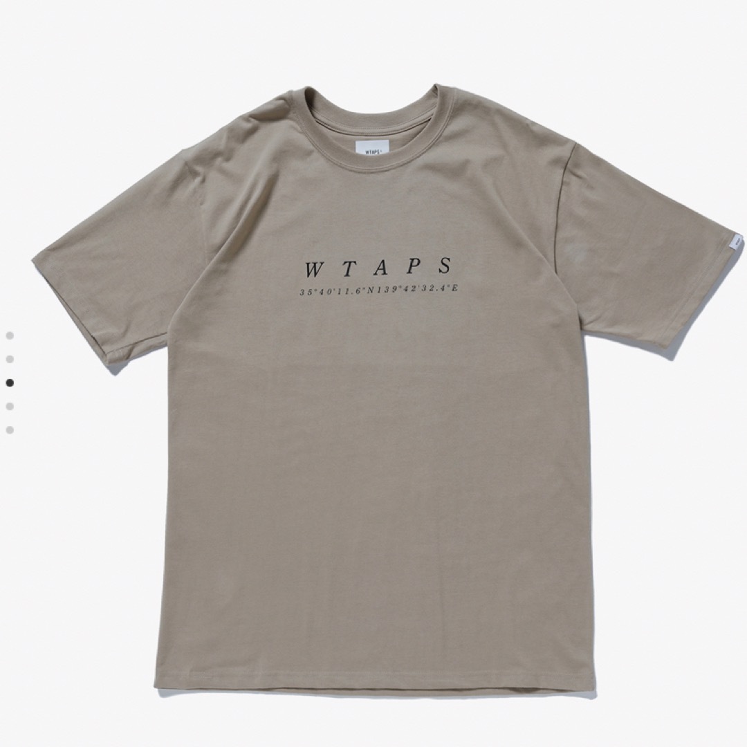W)taps(ダブルタップス)のWTAPSダブルタップスTシャツSYSTEMサイズM新品ベージュWTVUA メンズのトップス(Tシャツ/カットソー(半袖/袖なし))の商品写真