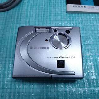 フジフイルム(富士フイルム)のデジカメ　FUJIFILM FinePix 4500(コンパクトデジタルカメラ)
