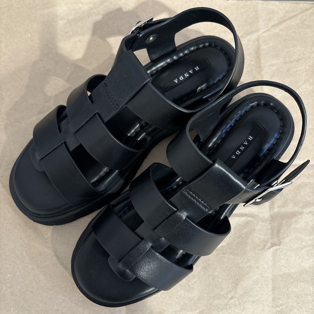 RANDA(ランダ)のRANDA 厚底 グルカ サンダル 黒 S 美品 レディースの靴/シューズ(サンダル)の商品写真