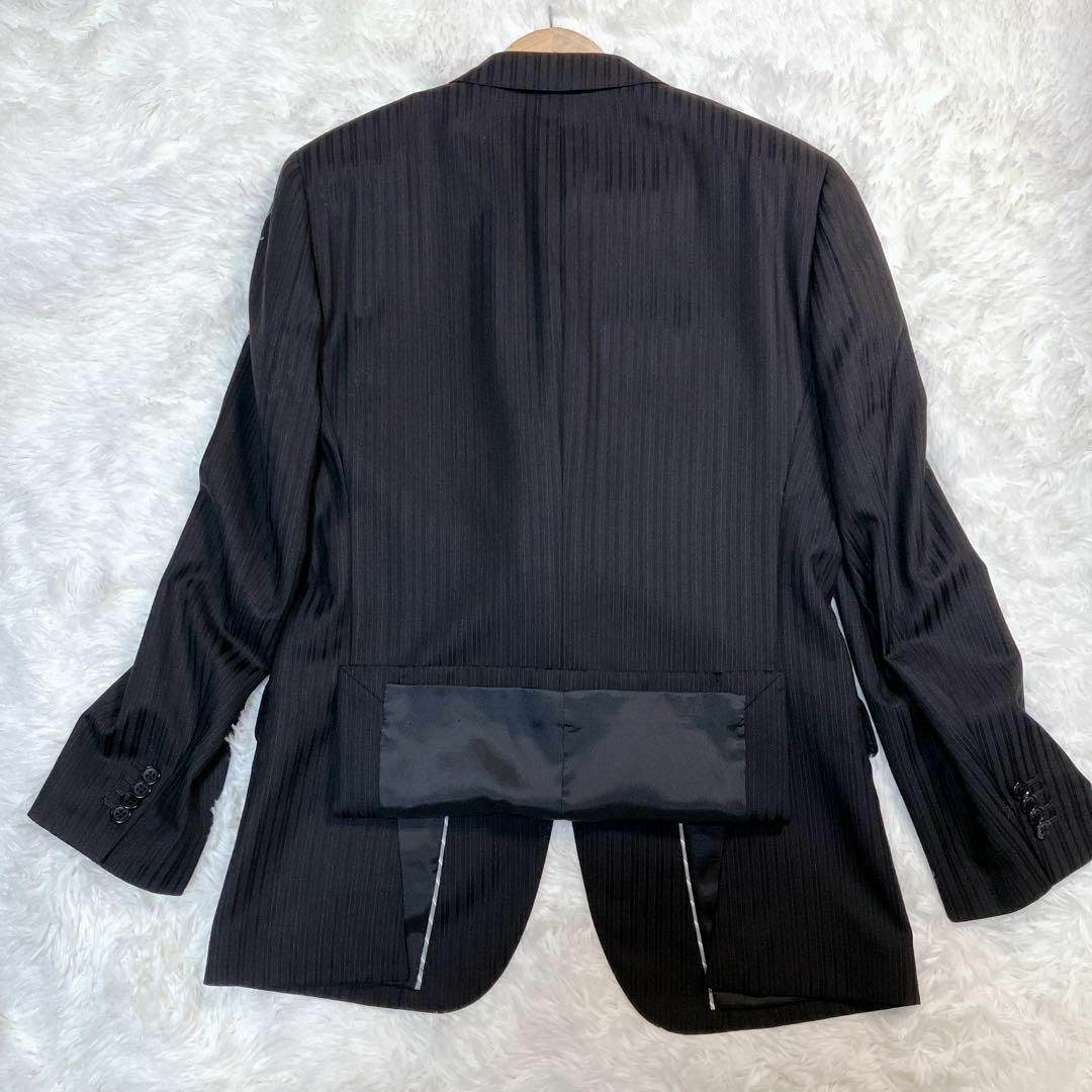 Le Chicイタリア生地　テーラードジャケット　ブラック　ストライプ　M メンズのジャケット/アウター(テーラードジャケット)の商品写真