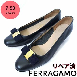 サルヴァトーレフェラガモ(Salvatore Ferragamo)のサルヴァトーレ・フェラガモ【Ferragamo】ヴァラ パンプス ネイビー(ハイヒール/パンプス)