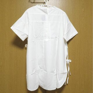 BITTOKO サイドリボンタックブラウス 新品タグ付き(シャツ/ブラウス(半袖/袖なし))