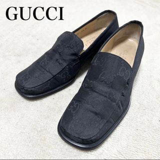 グッチ(Gucci)の美品　GUCCI ローファー　パンプス　ジャンボGG柄　スリッポン　黒　総柄(ローファー/革靴)