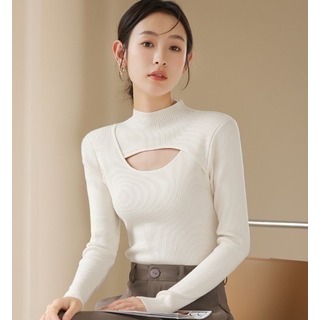 白 ニット レディース フリー インナー 胸元開き タイト 女性らしい シンプル(ニット/セーター)