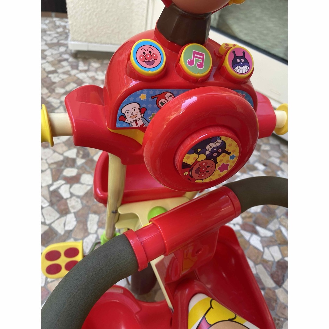 引取り歓迎‼︎ ブザー付おでかけ三輪車 アンパンマン デラックスII エンタメ/ホビーのテーブルゲーム/ホビー(三輪車/乗り物)の商品写真