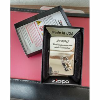 ZIPPO - ZIPPO　ｼﾞｯﾎﾟｰ 　愛の鍵　　シリアル№付き　シルバーカラー　2006年