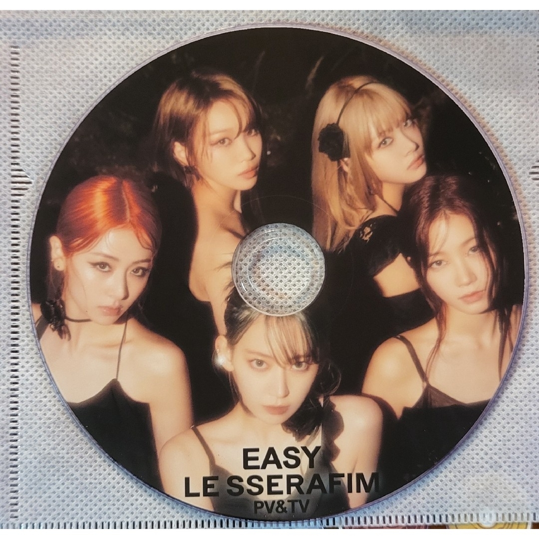 LE SSERAFIM(ルセラフィム)のLE SSERAFIM ルセラフィム PV & TV エンタメ/ホビーのCD(K-POP/アジア)の商品写真