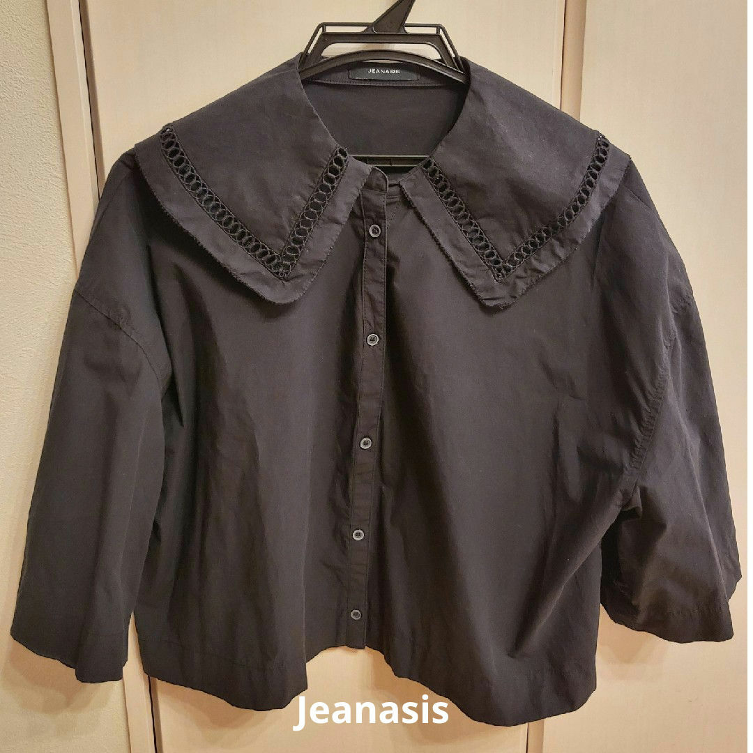 JEANASIS(ジーナシス)のjeanasis ジーナシス　シャツ レディースのトップス(シャツ/ブラウス(半袖/袖なし))の商品写真