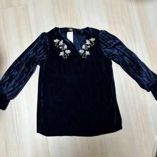 【新品・未使用】レディース 服 長袖トップス ベロア 花柄 ネイビー トップス (トレーナー/スウェット)