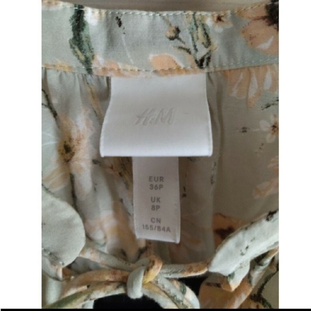 H&M(エイチアンドエム)のH＆Ｍ チュニック くすみミントグリーン レディースのトップス(シャツ/ブラウス(長袖/七分))の商品写真
