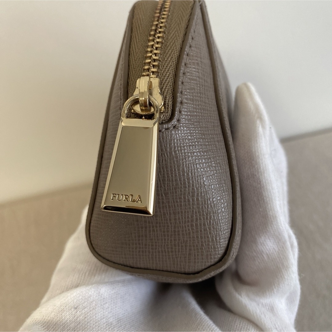 Furla(フルラ)の最終値下げ　フルラ　ポーチ レディースのファッション小物(ポーチ)の商品写真