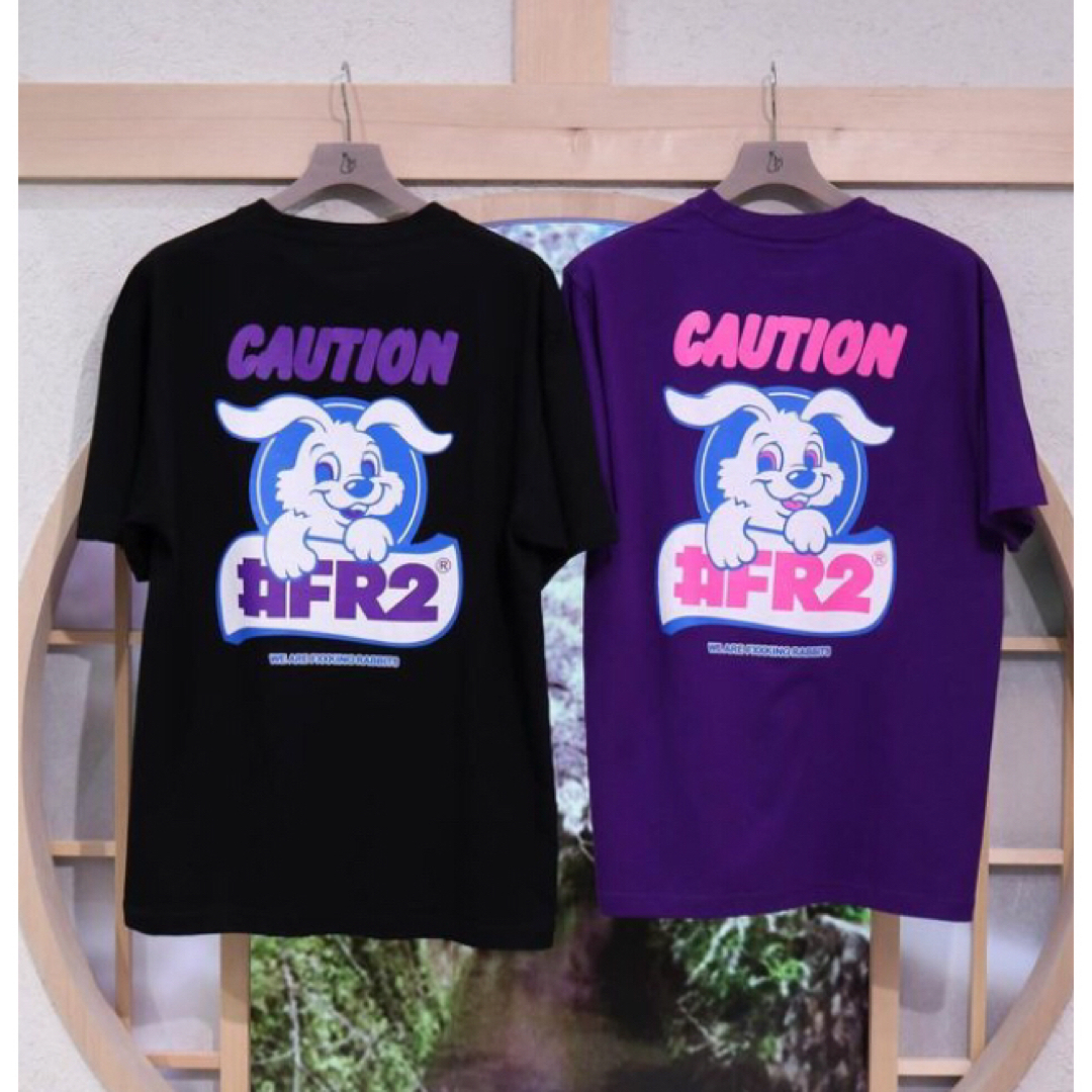 #FR2(エフアールツー)の新品 FR2撫子 CAUTION TシャツL 紫 FR2 京都 撫子 メンズのトップス(Tシャツ/カットソー(半袖/袖なし))の商品写真