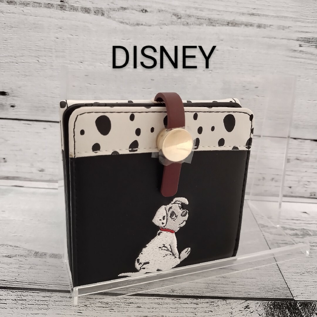 Disney(ディズニー)の【美品♪】DISNEY 折り畳み財布　101匹わんちゃん　ブラック　レディース レディースのファッション小物(財布)の商品写真