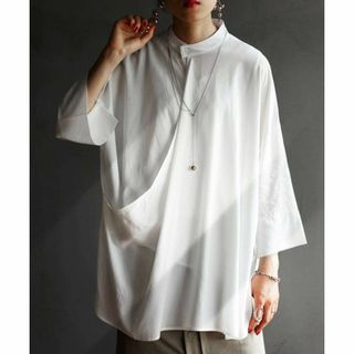 アンティカ(antiqua)の【antiqua】シェルボタン 立体デザイン カシュクール シャツ【アンティカ】(シャツ/ブラウス(長袖/七分))