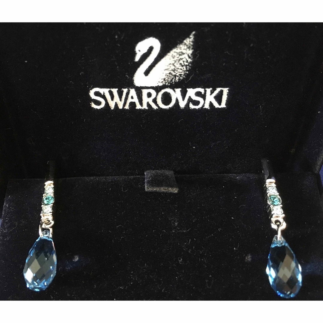SWAROVSKI(スワロフスキー)のスワロフスキーイヤリング レディースのアクセサリー(イヤリング)の商品写真