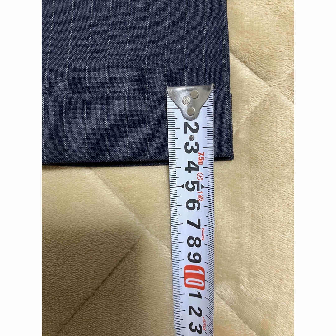 ビジネススリムスラックス　紺　ストライプ　79-76 メンズのパンツ(スラックス)の商品写真